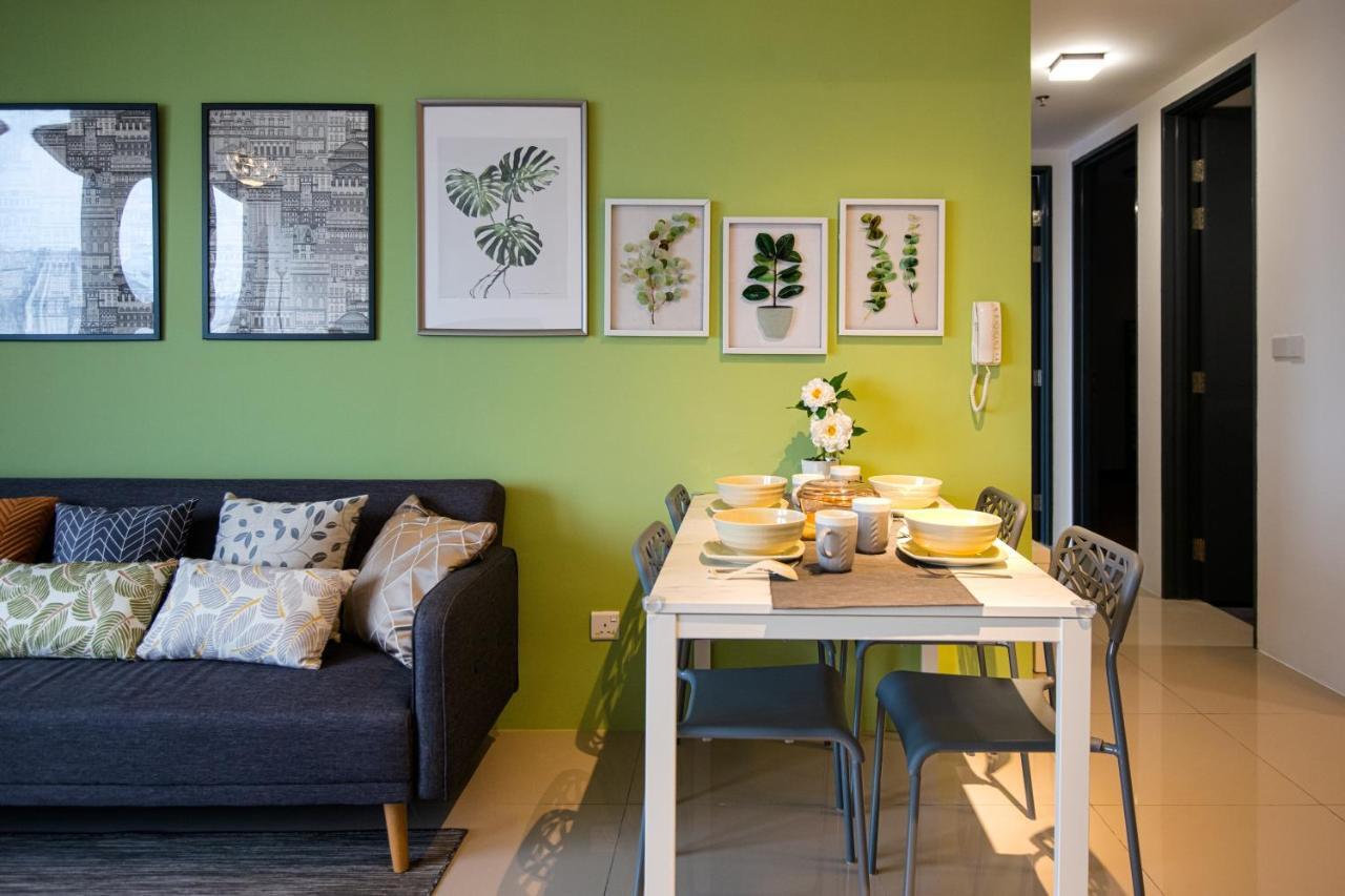 Casa Orient @ Macalister 218 ❈中路218东方之家 3Br 8Pax Apartment Джордж Таун Екстериор снимка