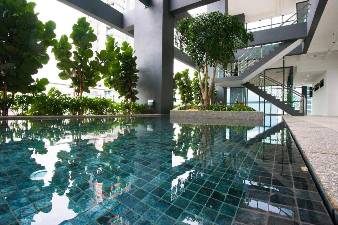 Casa Orient @ Macalister 218 ❈中路218东方之家 3Br 8Pax Apartment Джордж Таун Екстериор снимка