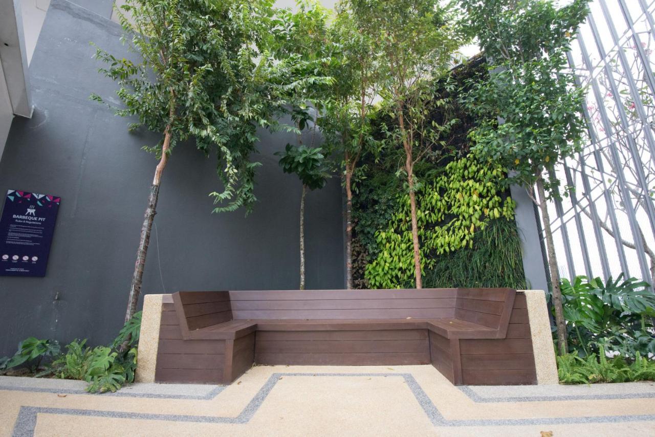 Casa Orient @ Macalister 218 ❈中路218东方之家 3Br 8Pax Apartment Джордж Таун Екстериор снимка