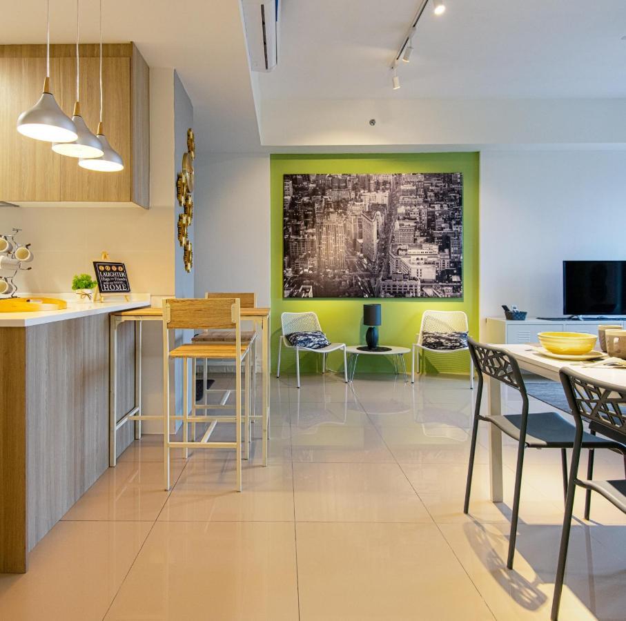 Casa Orient @ Macalister 218 ❈中路218东方之家 3Br 8Pax Apartment Джордж Таун Екстериор снимка